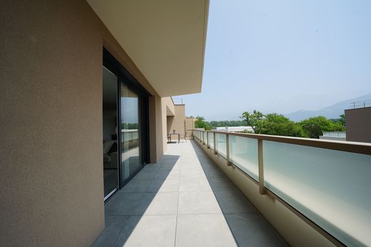 Daire Meylan, Isère