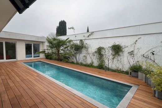 Luxe woning in Chassieu, Rhône