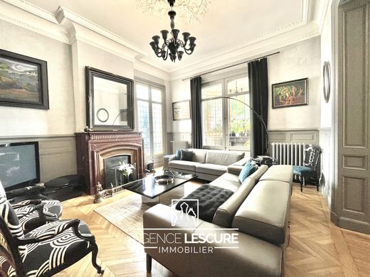 Maison de luxe à Bordeaux, Gironde