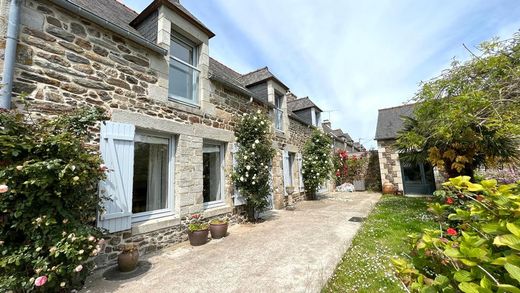Luxe woning in Matignon, Côtes-d'Armor