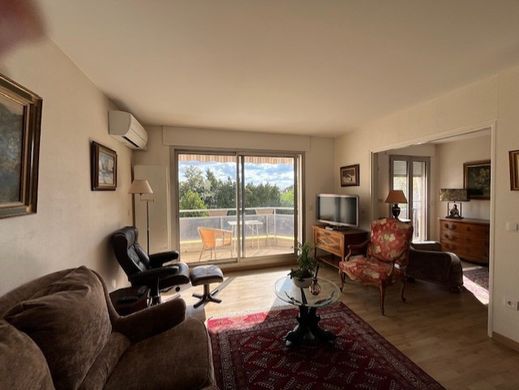 Apartment in Nogent-sur-Marne, Val-de-Marne