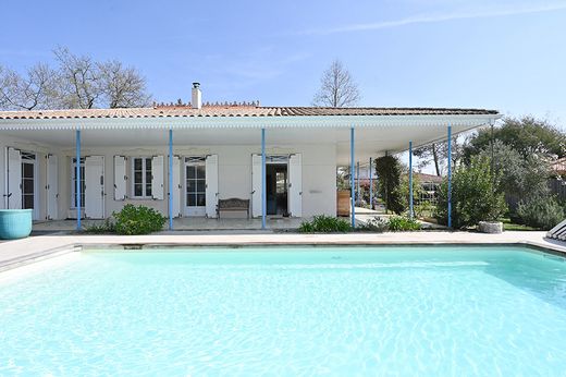 Casa di lusso a Andernos-les-Bains, Gironda