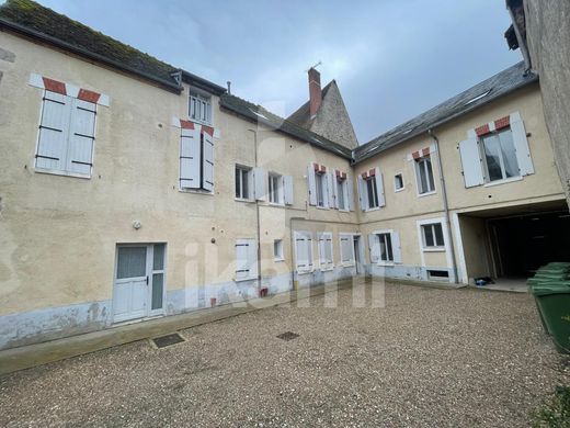 Элитный дом, Châtillon-sur-Loire, Loiret