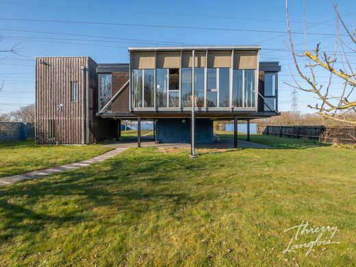 Luksusowy dom w Avelin, North