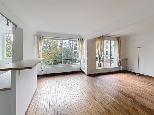 Apartment in La Muette, Auteuil, Porte Dauphine, Paris