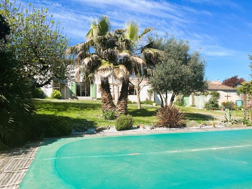 Элитный дом, Barzan, Приморская Шаранта