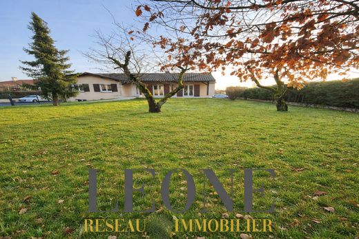 Maison de luxe à Morancé, Rhône