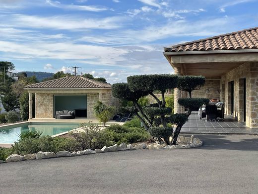 Willa w Montséret, Aude