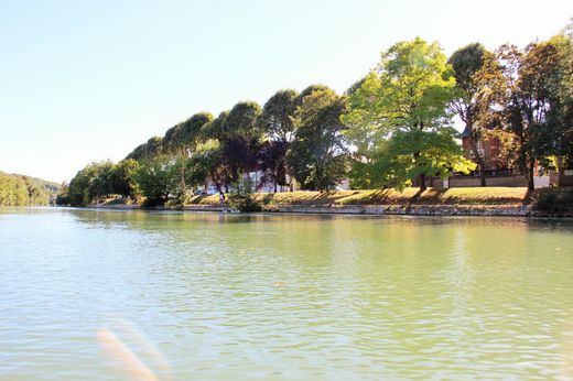 ‏בתי יוקרה ב  La Varenne-Saint-Hilaire, Val-de-Marne