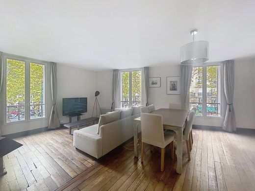 Apartment / Etagenwohnung in Neuilly-sur-Seine, Hauts-de-Seine