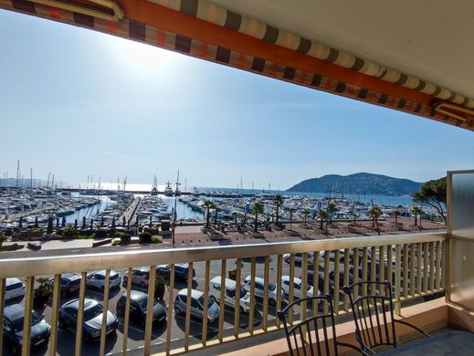 Apartament w Mandelieu-la-Napoule, Alpes-Maritimes