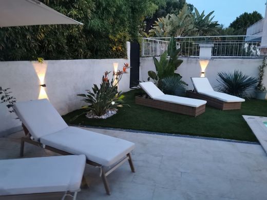 Villa in Cagnes-sur-Mer, Alpes-Maritimes