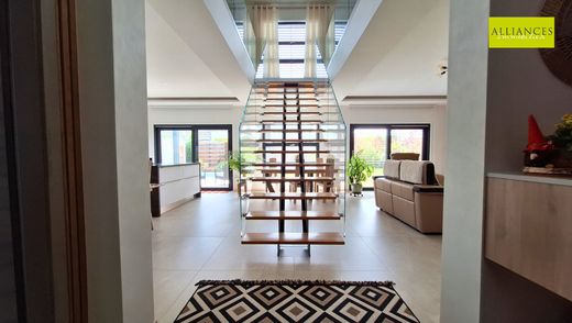 Luxury home in Guewenheim, Haut-Rhin
