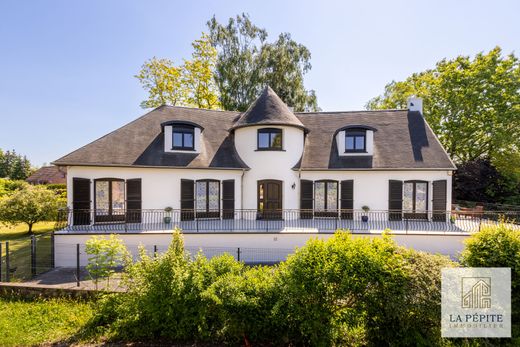 Villa a Saint-Amand-les-Eaux, North