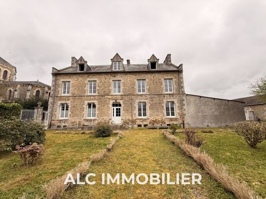 Casa de lujo en Saint-Pierre-des-Nids, Mayenne