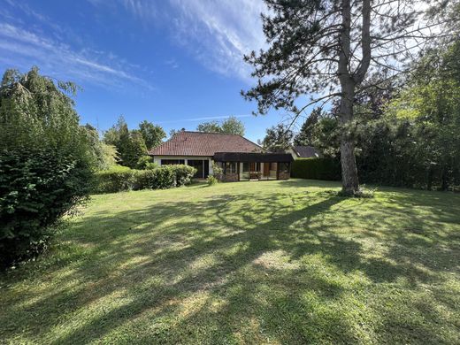 Luxury home in Dury, Somme