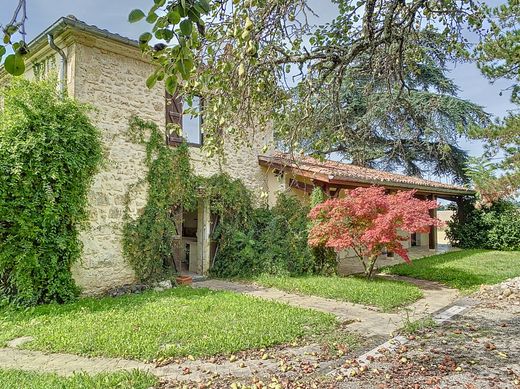 호화 저택 / Castéra-Verduzan, Gers