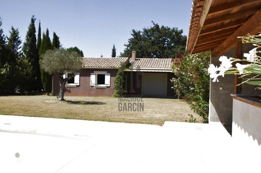 Πολυτελή κατοικία σε Saint-Laurent-des-Arbres, Gard