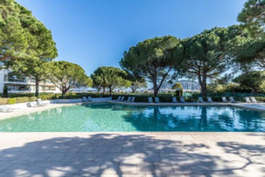 Appartement à Mandelieu-la-Napoule, Alpes-Maritimes