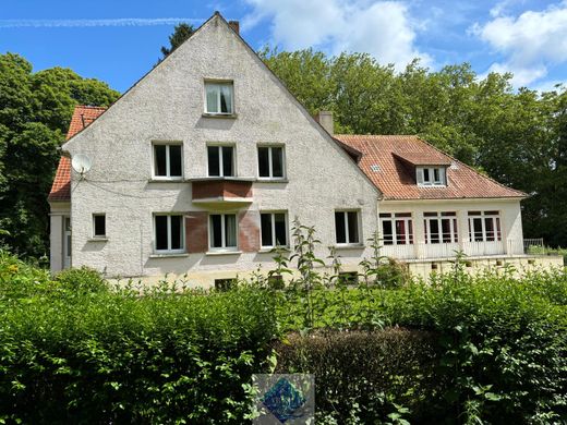 Luxury home in Mouriez, Pas-de-Calais