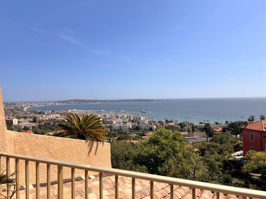 Luxe woning in Golfe-Juan, Alpes-Maritimes