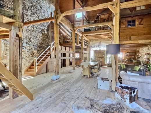 Luxury home in Divonne-les-Bains, Ain