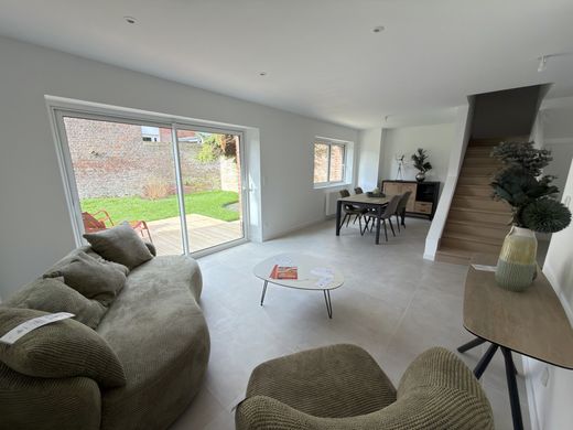 Maison de luxe à Amiens, Somme