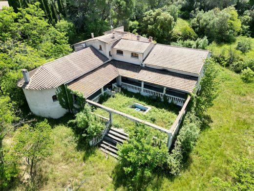 Villa in Saint-Georges-d'Orques, Hérault