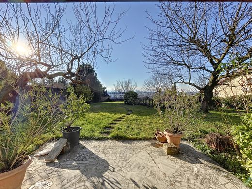 Luksusowy dom w Feyzin, Rhône