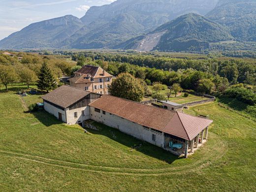 Maison de luxe à L'Albenc, Isère