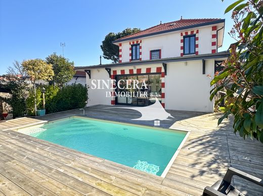 Villa in Arcachon, Gironde