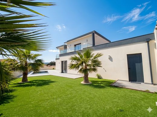 Villa Thézan-lès-Béziers, Hérault