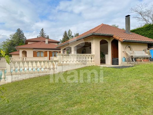 Luxury home in Champagnier, Isère