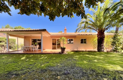 Villa in Arcachon, Gironde