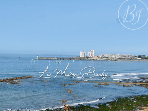 Les Sables-d'Olonne, Vendéeのアパートメント