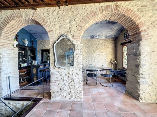 Luxury home in Ceret, Pyrénées-Orientales