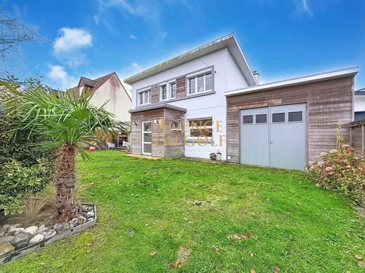 Πολυτελή κατοικία σε Cucq, Pas-de-Calais