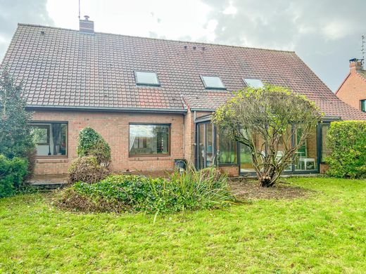 Luxe woning in Sainghin-en-Mélantois, North