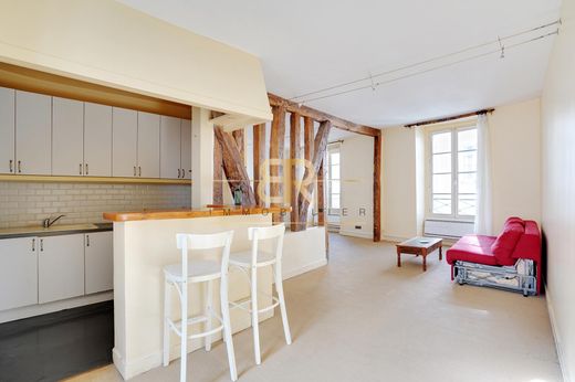 Apartment / Etagenwohnung in Beaubourg, Marais, Notre Dame - Ile de La Cité, Paris