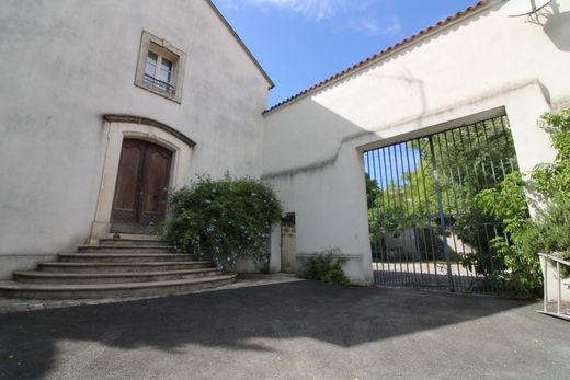 Lunel, Héraultの高級住宅