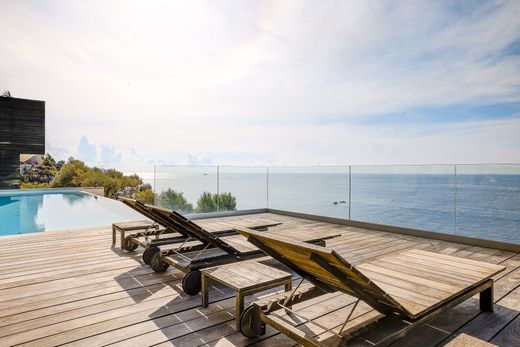 Apartment / Etagenwohnung in Nizza, Alpes-Maritimes