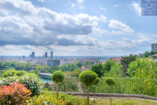 Daire Lyon, Rhône