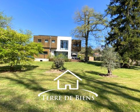 Luxury home in Ambleny, Aisne