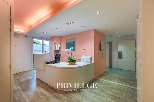 Διαμέρισμα σε Saint-Cyr-au-Mont-d'Or, Rhône