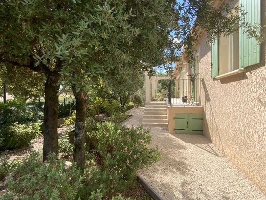 Luxury home in Uzès, Gard