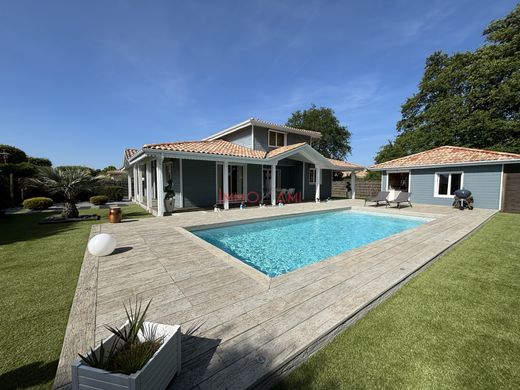 Luxus-Haus in Gujan-Mestras, Gironde