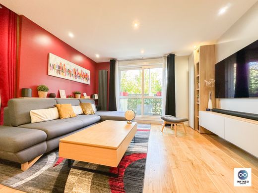 Квартира, Rueil-Malmaison, Hauts-de-Seine