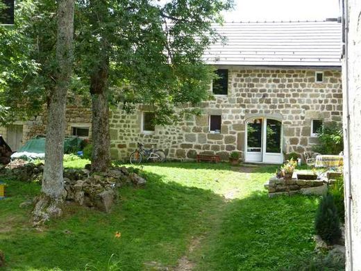 Luxus-Haus in Le Chambon-sur-Lignon, Haute-Loire