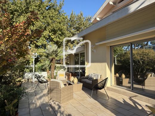 Casa di lusso a Arcachon, Gironda