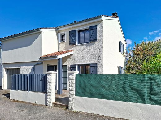 Luxury home in Millery, Rhône